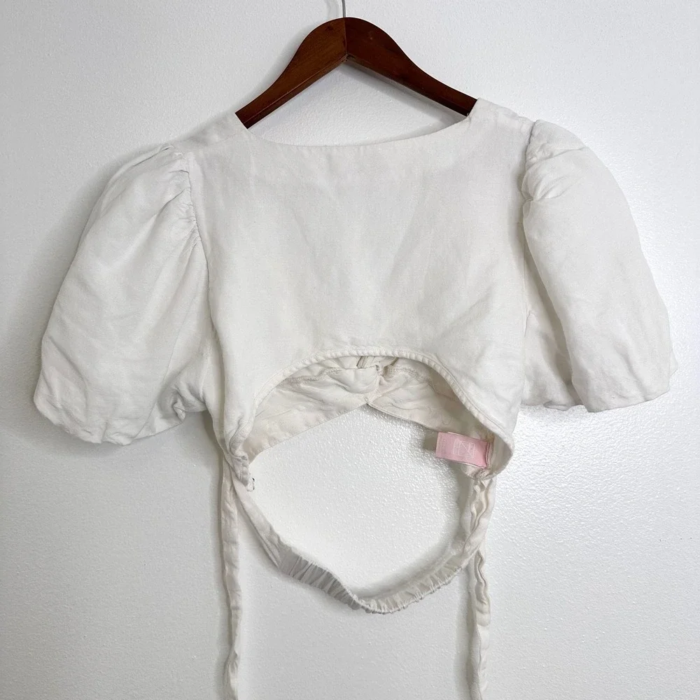 Astr the Label Nuria Puff Sleeve‎ Crop Top White L